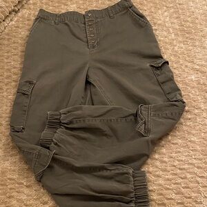 Women’s  Olive Green Cargo Jogger Pants